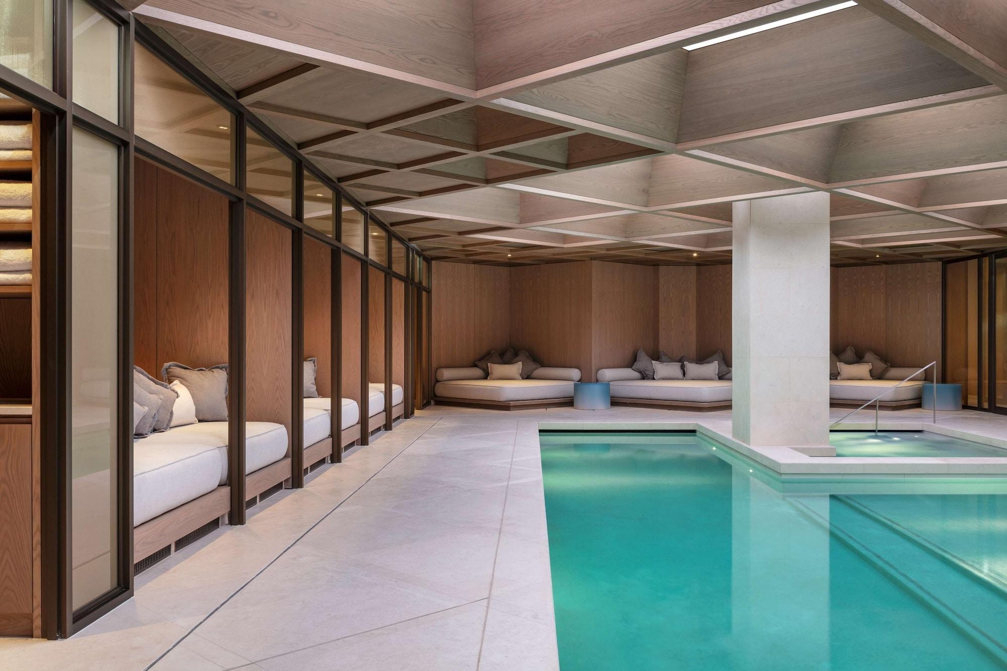 Hotel The Londoner Esterno foto The Spa at The Ivy Collection