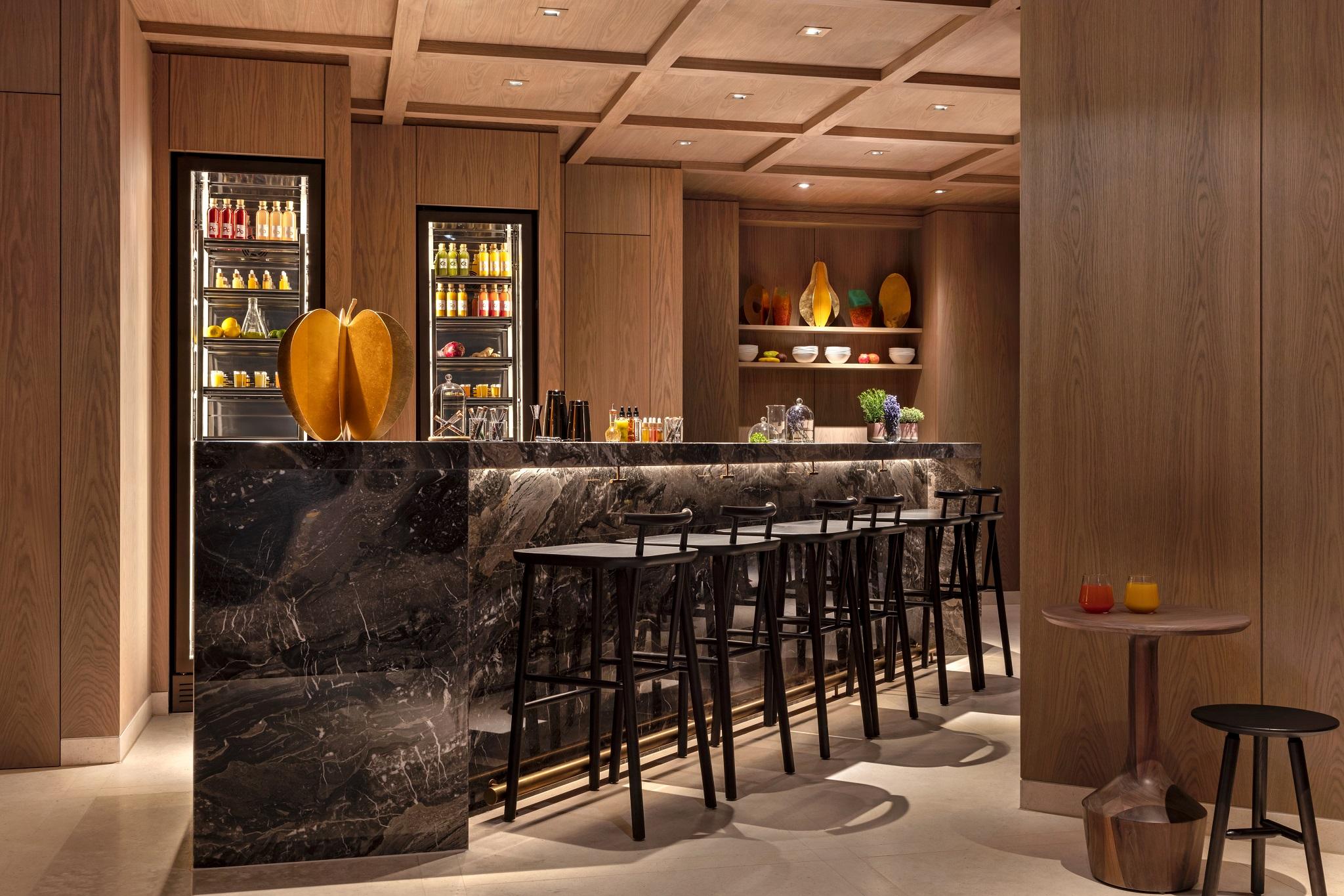 Hotel The Londoner Esterno foto The bar at the lounge