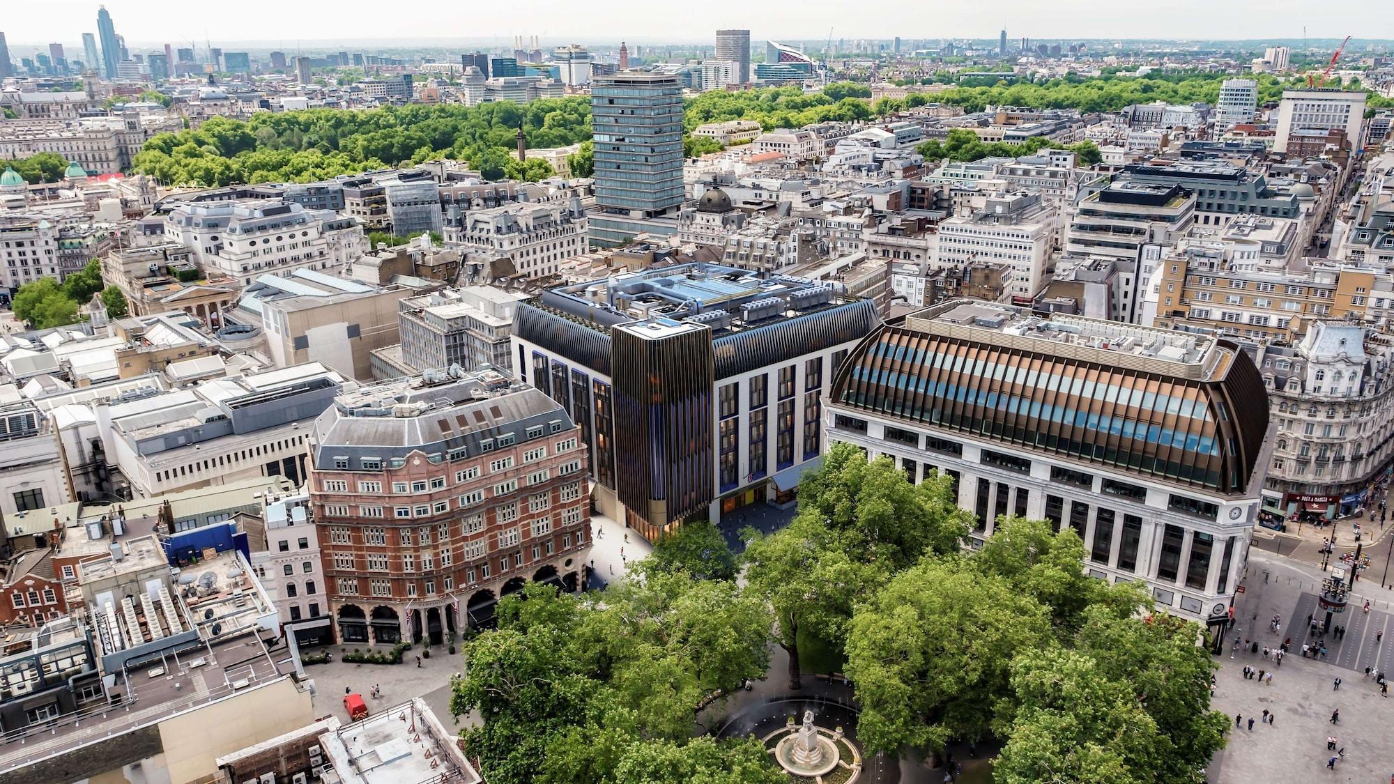 Hotel The Londoner Esterno foto The main building of the London Business School